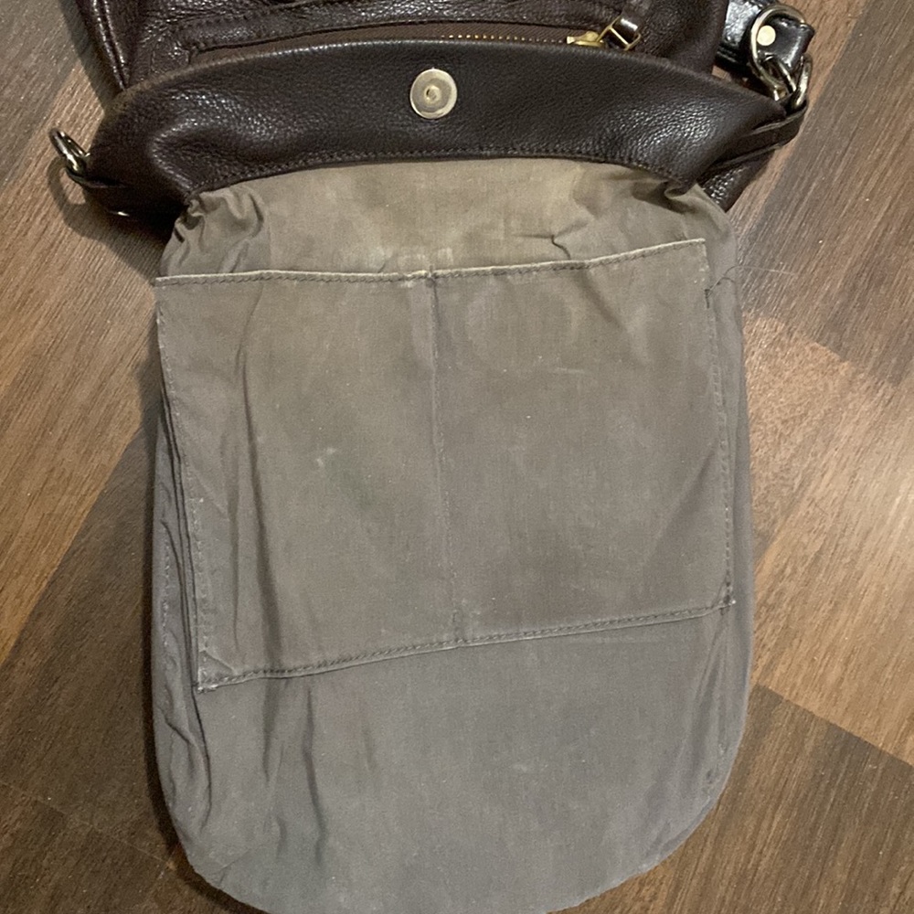 Roots Brown Hobo Genuine Leather Bag H14’X W14’ X D2.5’ - Picture 11 of 16